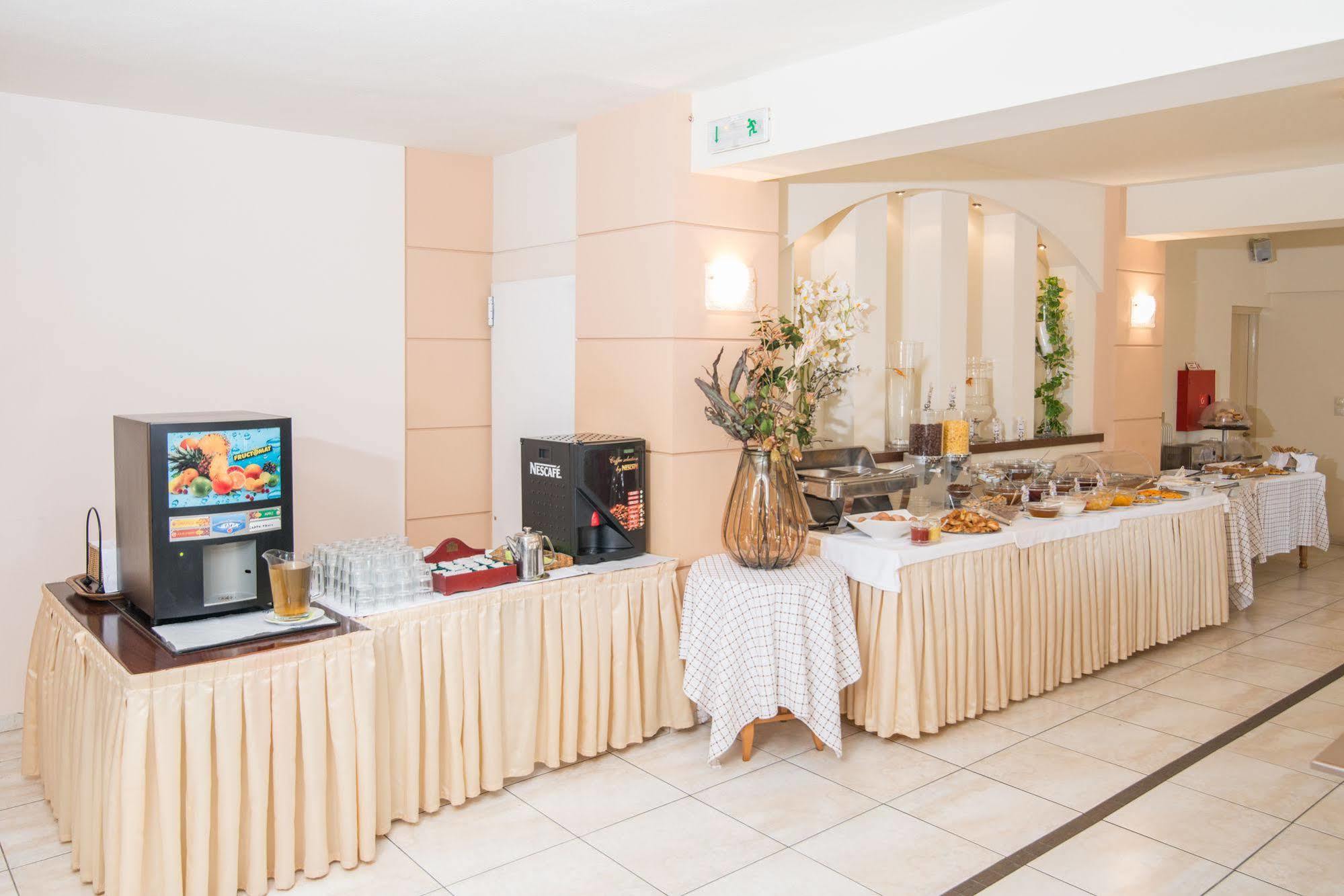 Regina Mare Hotel Kateríni Exteriör bild